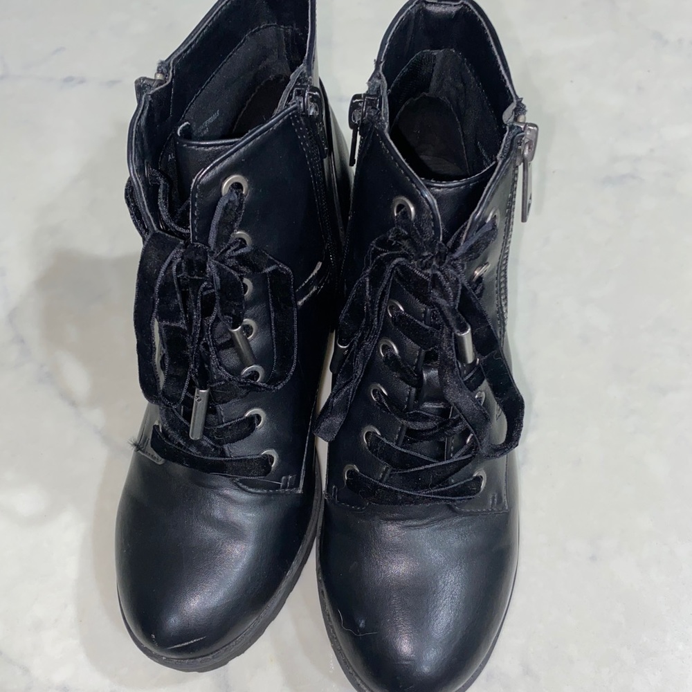 Mossimo Booties - Picture 2 of 3
